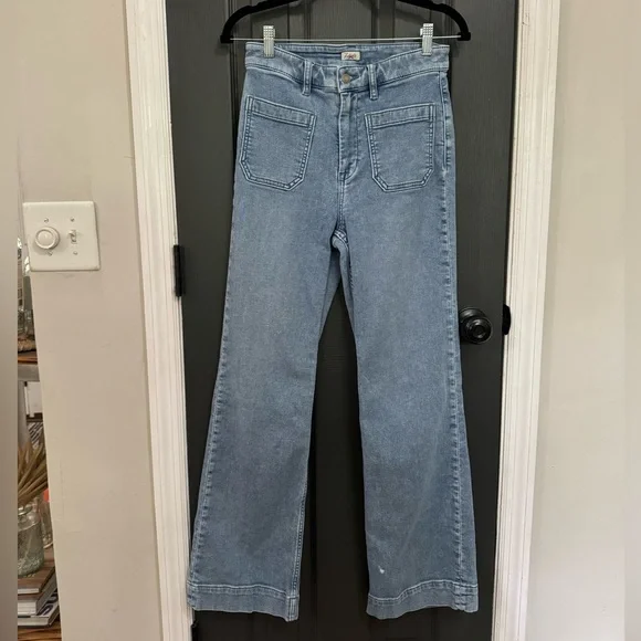 Faherty High Rise Blue Jeans with Vintage Wash - Picture 2 of 10